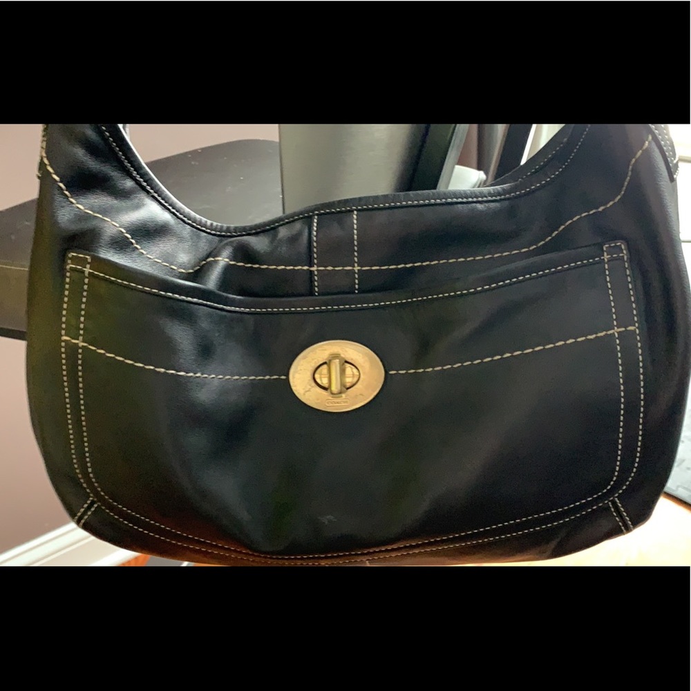 👜Black leather coach handbag👜